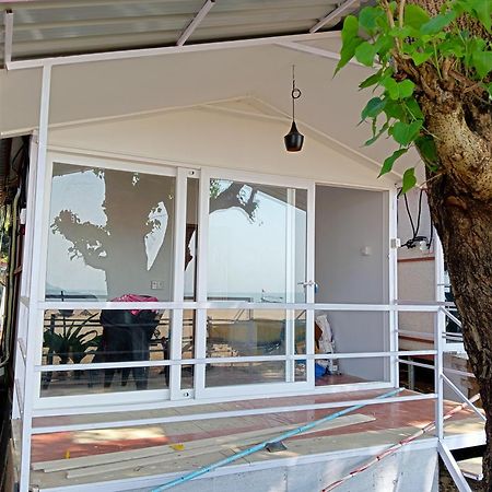Riya Cottages And Beach Huts Агонда Экстерьер фото
